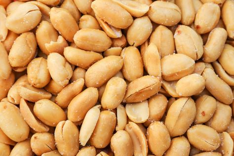 Peanut Snack, Salted Peanuts, Tasty Snacks, Nut Snacks, Hanuman Images, Cholesterol Diet, Vegetable Protein, Roasted Peanuts, Diet Nutrition