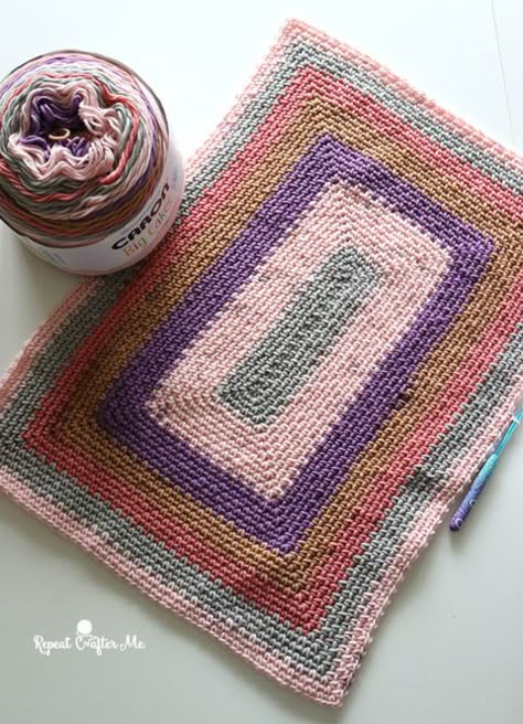 Crochet Moss Stitch in a Rectangle - Repeat Crafter Me Knit Linen Stitch Patterns, Caron Big Cakes Crochet Pattern Blanket, Crochet Rug Patterns Free Rectangle, Yarn Rugs, Crochet Moss Stitch, Moss Stitch Crochet, Crochet Moss, Crochet Rug Patterns Free, Repeat Crafter Me