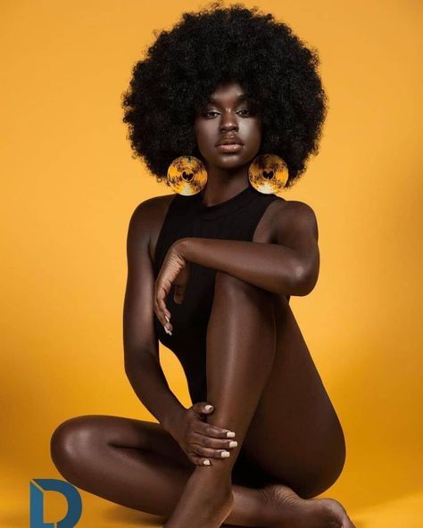 Afromodelpop (@afromodelpop) • Instagram photos and videos Curly 4c Hair, 4c Hair Type, Hairstyles 4c Hair, Shooting Photo Studio, Hairstyles 4c, Dark Skin Models, Hair Styles Black, Dark Skin Beauty, 4c Hair