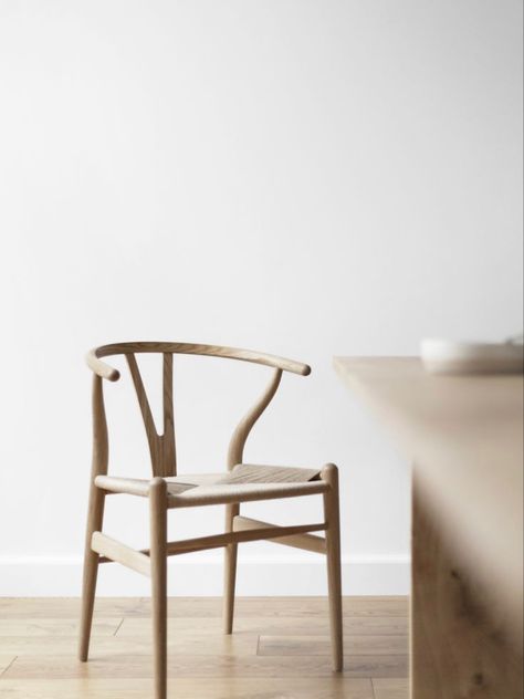 Modern Minimalist Wishbone Chair by Hans Wegner Y Chair Wegner, Hans J Wegner Chair, Hans Wegner Chair, Carl Hansen Chair, Carl Hansen Wishbone Chair, Wishbone Chair Dining, Minimal Chairs, Danish Design Chair, Wegner Chair