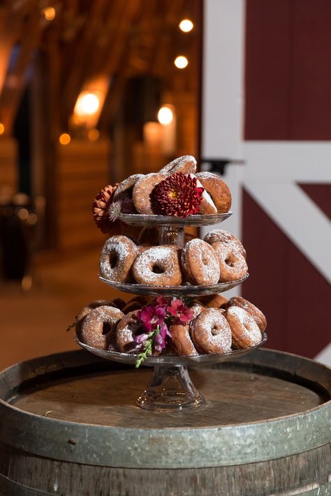 Apple Cider Donut display from a wedding at The Inn at Westwood Farm, Orange, VA. Photography from Amanda Beside Eric of Richmond, Virginia. Apple Cider Wedding, Apple Donut, Donut Tower, Donut Display, Wedding Donuts, Cookie Bar, Apple Cider Donuts, Wedding Dessert Table, Wedding Dessert