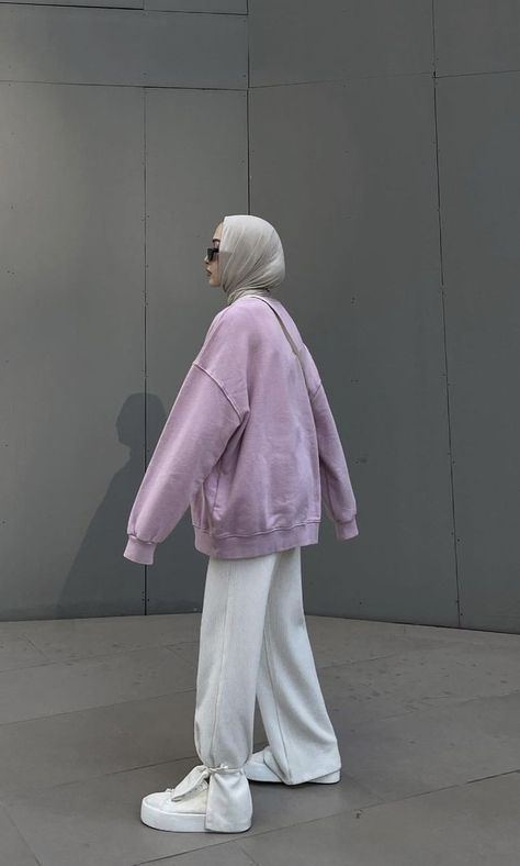 Modest Outfits For Women, Hijabi Streetwear, Hijabi Fashion, Outfits For Women, Streetwear Outfits, Modest Outfits, Cream, For Women, Purple