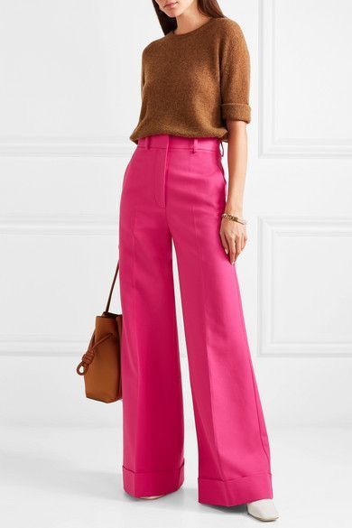 Outfits Colourful, Celana Palazzo, Rainbow Clothes, Mode Rose, Colour Combinations Fashion, Curated Closet, Pink Trousers, Gabrielle Union, Pink Pants