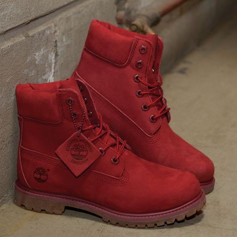 http://www.newtrendsclothing.com/category/timberland/ These red Timberland boots are on fleek.: Red Timberland Boots, Timberland Boots Girls, Red Timberlands, Timberland Boots Outfit, Timberland Waterproof Boots, Timberland Outfits, Timberland 6 Inch, Tokyo Street Fashion, Timberland 6