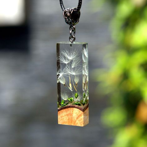 Dandelion In Resin, Dandelion Jewelry, Resin Art Jewelry, Tree Burl, Epoxy Jewelry, Epoxy Crafts, Driftwood Jewelry, Resin Work, Wood Resin Jewelry