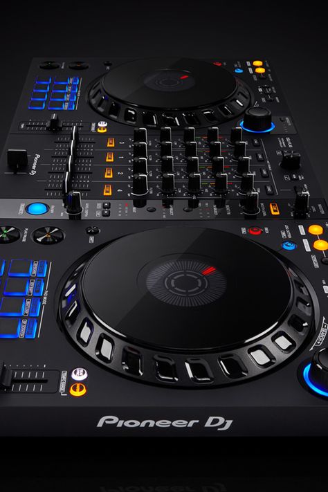 #DDJFLX6 #DJController #PioneerDJ #DJLife #DJing #MusicMixing #DJCommunity #DJInspiration #DJTips #DJTechniques #DancefloorMagic #MusicMaestro #CreativeDJing #DJingSkills #ProfessionalDJ #DJGear Dj Decks Dj Setup, Dj Mixer Wallpaper, Pioneer Dj Controller, Dj Wallpaper, Dj Kit, Dj Music Mixer, Dna Music, Studio Room Design, Dj Mixing