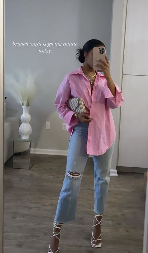 White Suit Coat Outfit Women, Colorful Dinner Outfit, Silk Pink Shirt Outfit, Pink Dress Shirt Women Outfit, Pink Button Down Shirt Outfit Work, Pink Outfits Jeans, Pink Button Shirt Outfit, Pink Button Up Shirt Outfit Work, Spring Button Up Shirt Outfit