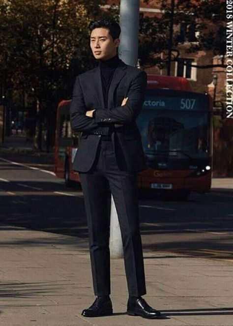 Korean Men Suit, Korean Suit, Stylish Mens Suits, Black Suit Men, Mens Business Casual Outfits, Seo Joon, Mens Outfit Inspiration, Fashion Suits For Men, Men Formal