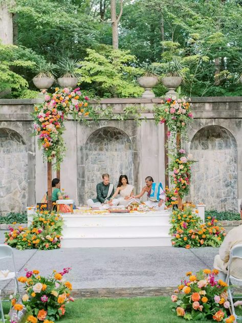 Simple Reception, The Swan House, Mandap Design, Hindu Wedding Ceremony, Indian Wedding Planner, Swan House, Hindu Ceremony, Mandap Decor, Tamil Wedding