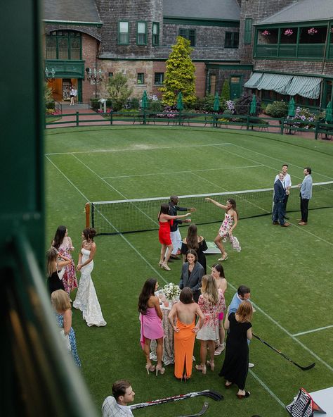 From singles to doubles... 🎾 Courtside cocktails for Alexa + Nick’s Welcome Party. ✨⁠ ⁠ Planner: @sarah_mavinhouse⁠ Photographer: @madisonaycoth⁠ Venue: @tennishallofame⁠ ⁠ #MavinhouseEvents | Newport Wedding Planner, Tennis Hall of Fame, Tennis Wedding Weekend, New England Wedding Planner, Rhode Island Wedding, Wedding Welcome Party Tennis Cocktail Party, Tennis Court Wedding Reception, Tennis Court Wedding, Tennis Wedding, Wedding Welcome Party, Tennis Events, Newport Wedding, Welcome Party, Rhode Island Wedding