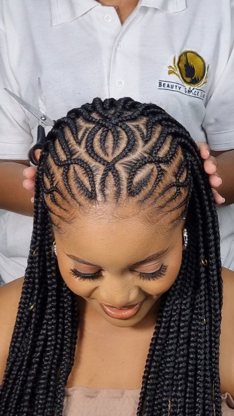 Latest Hairstyles For Ladies, Tail Hairstyles, Kenyan Women, Corn Row, Latest Hair Braids, Lemonade Braids Hairstyles, Beauty Space, Pretty Braids, Braided Hairstyles For Black Women Cornrows