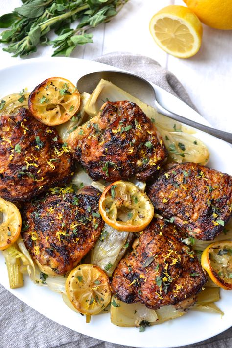 Crispy Lemon & Herb Chicken with Fennel Chicken With Fennel, Fennel Plant, Chicken Fennel, Kung Pao Chicken Recipe, Fennel Recipes, Pan Chicken Recipes, Lemon Herb Chicken, Chicken Keto, Whole30 Dinner