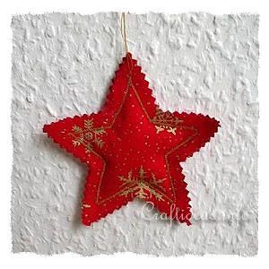 Free Christmas Crafts, Juleverksted For Barn, Fabric Star, Christmas Sewing Projects, Felt Christmas Decorations, Diy Ornaments, Star Christmas, Fabric Stars, Christmas Ornament Pattern