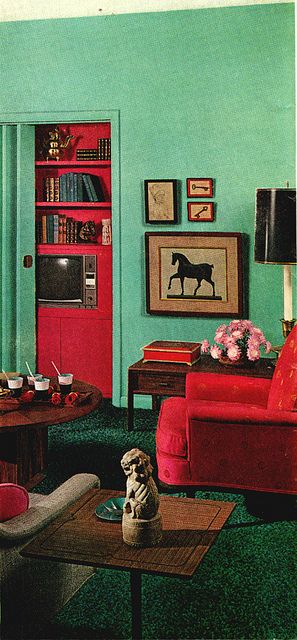 #decoratingideas interior design, modern, contemporary, transitional interiors, classical architecture, vintage and mid-century design, #home #design #interior Retro Rooms, 60s Home, Bohemian Modern Style, Red Living, Living Vintage, Living Room Red, Green Walls, Red Decor, Retro Interior