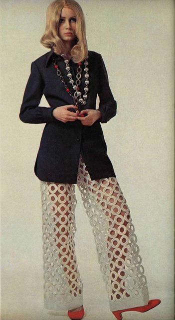 Lanvin 1968 Bouchra Jarrar, Mode Retro, 60s 70s Fashion, Parisienne Chic, Fashion 1960s, Jeanne Lanvin, 20th Century Fashion, Moda Retro, 1970s Fashion