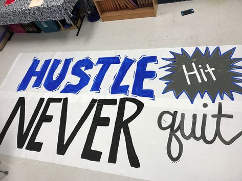 Football Spirit Signs, Football Game Signs, Team Poster Ideas, School Spirit Ideas Pep Rally, High School Football Posters, Cheerleading Signs, Football Locker Decorations, Volleyball Signs, School Spirit Posters