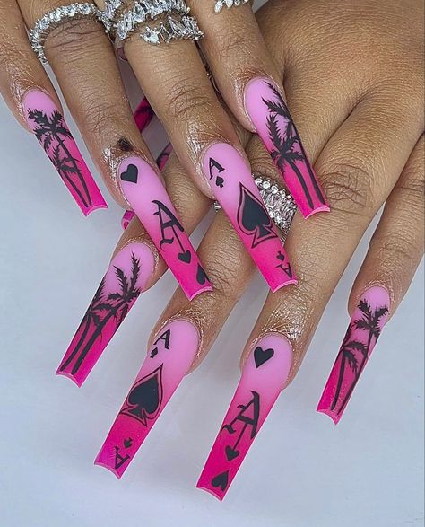 Lace Nail Design, Disney Acrylic Nails, Fake Nails Designs, Halloween Acrylic Nails, Hippie Nails, Lace Nails, Winter Nails Acrylic, Nails Design With Rhinestones, Dope Nail Designs