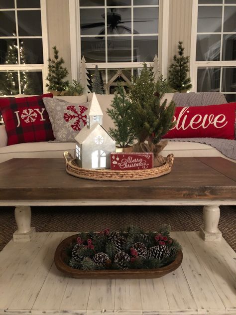 Kitchen Table Christmas Centerpiece Ideas, Christmas Tree For Bathroom, Behind Sofa Christmas Decor, Dinning Room Christmas Centerpiece, Christmas Decor Dinning Room Table, Living Room Table Christmas Centerpiece, Christmas Decor For End Table, Christmas Decor End Table, Kitchen Christmas Centerpiece Ideas