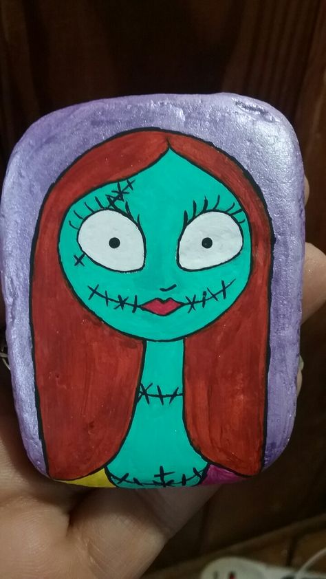 Jack And Sally Rock Painting, Freddy Krueger Painted Rocks, Sally Rock Painting, Jack Skellington Rock Painting, Beetlejuice Painted Rocks, Cookie Rock Painting, Nightmare Before Christmas Rock Painting, Pirate Rock Painting, Cool Rock Painting Ideas Funny