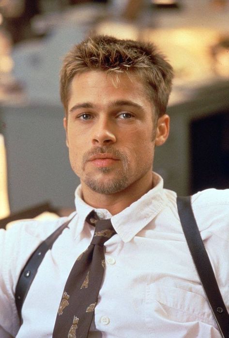 Brad Pitt circa Se7en (1995) will forever be the hottest Brad Pitt era. Detective Mills Se7en, Brad Pitt Goatee, Se7en Brad Pitt, Detective Mills, Brad Pitt Se7en, Brad Pitt Seven, Seven Brad Pitt, Young Brad Pitt, Brad Pitt Haircut