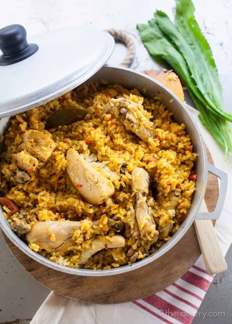 Arroz Con Pollo | How to Make Puerto Rican Style Chicken and Rice Con Pollo Chicken, Puerto Rican Chicken, Chicken Fricassee, Puerto Rican Dishes, Puerto Rican Recipes, Mexican Chicken, Porto Rico, Chicken And Rice, Easy Dishes