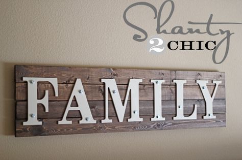 DIY Wooden Family Sign with galvanized hex screws and washers Wooden Family Signs, Wooden Family, Shanty 2 Chic, Wooden Signs Diy, Pallet Crafts, Family Sign, Décor Diy, Diy Signs, Family Signs