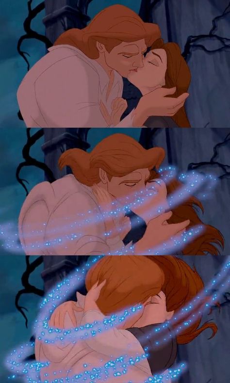 Couple Wallpaper Matching, Overall Aesthetic, Beauty And The Beast Wallpaper, Disney Movie Scenes, Disney Romance, Beauty And The Beast Movie, Belle And Beast, Beast Wallpaper, Cute Disney Pictures