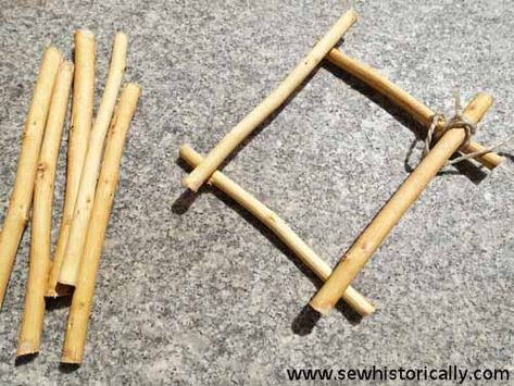 DIY Soap Dish With Twigs – Tutorial Diy Soap Holder Bathroom, Diy Soap Tray, Soap Holder Diy, Diy Soap Dish Holder, Soap Dish Diy, Diy Soap Holder, Diy Dish Soap, Wood Soap Dish, Wooden Soap Dish