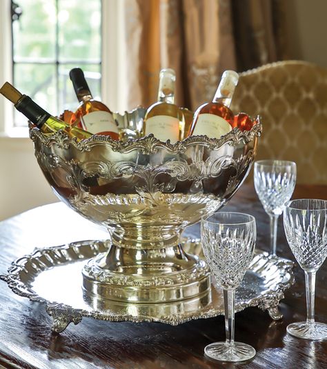 The Refreshing History of Punch Bowls - Southern Home Magazine Silver Punch Bowl, Country Home Decorating, Southern Home Decor, Southern Home Interior, Glam Pad, Silver Decor, Punch Bowls, Home Christmas, Southern Home