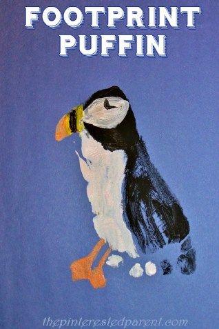 Footprint puffin craft Puffin Craft Preschool, Puffin Crafts For Kids, Puffin Craft, Artic Crafts, Attic Animals, Arctic Crafts, England Crafts, Christmas Tree Forest, Footprint Crafts