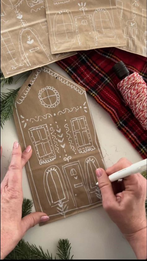 Paperbag Gingerbread House, Diy Gift Bags Paper, Gingerbread House Craft, Cardboard Gingerbread House, Christmas Wrapping Diy, Ginger Bread House Diy, Gingerbread House Template, Christmas Goodie Bags, Gingerbread Gifts