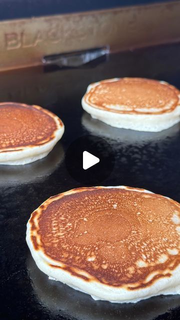 Casey on Instagram: "Let’s make pancakes on the @blackstoneproducts griddle! 

#blackstone #blackstoneproducts #griddle #pancakes #breakfast #pancake #réel #reels #reelsinstagram #recipes #recipe" Pancakes On Griddle, Pancakes On The Blackstone, Blackstone Pancakes, Griddle Pancakes, Griddle Cooking Recipes, Pancake Griddle, How To Cook Pancakes, Make Pancakes, Pancakes Breakfast