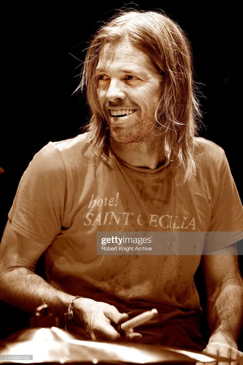 Taylor Foo Fighters, Foo Fighters Drummer, Hotel Saint Cecilia, Nate Mendel, Chris Shiflett, Pat Smear, Saint Cecilia, James Madison University, Taylor Hawkins