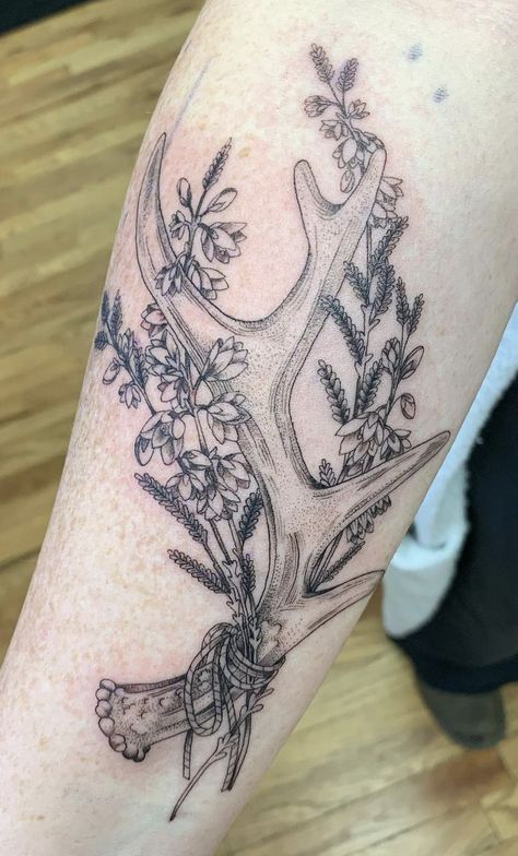 Woman Hunting Tattoos, Feminine Elk Tattoo, Flower Intertwined Tattoo, Full Animal Sleeve Tattoos, Woodland Tattoos For Women, Country Themed Sleeve Tattoo, Half Deer Tattoo, Tattoo Ideas Female Hunting, Deer Spine Tattoo