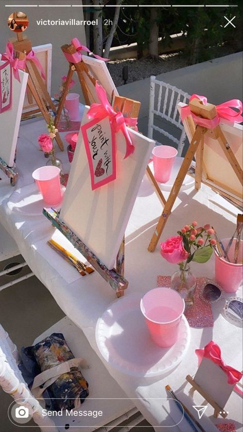 Birthday Dinner Party, Galentines Party, Bday Party Theme, Picnic Birthday, Birthday Brunch, 19th Birthday, Easels, 18th Birthday Party, Bday Girl