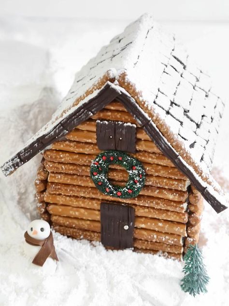 How to Make a Log Cabin-Style Gingerbread House>>  http://www.hgtv.com/handmade/make-a-log-cabin-gingerbread-house/index.html?soc=pinterest Cookie Cottage, Gingerbread House Ideas, Cool Gingerbread Houses, Gingerbread House Parties, Gingerbread House Designs, Gingerbread House Decorations, Days Till Christmas, Christmas Gingerbread House, Mantel Decor