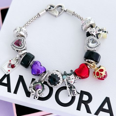 ✨Which Disney villain is your favorite? ✨🖤✨♥️✨💜 #pandora #pandorabracelet #disney #pandoralover #pandoracharms #theofficialpandora #pandoradisney Pandora Bracelet Designs, Italian Bracelet, Pandora Collection, Disney Villain, Pandora Disney, Pandora Bracelets, Pandora Bracelet, Disney Villains, Pandora Charms