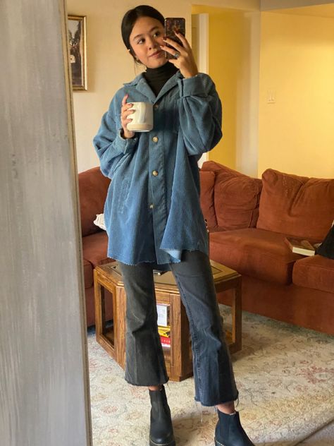 Humid Outfit Rainy, 40s Weather Outfit, Edgy Comfort Style, Manual Labor Outfit, Dive Bar Date Outfit, Outfit Inspo February, Flower Shop Worker Outfit, Business Casual Outfits Thrift, Canvas Overalls Outfit