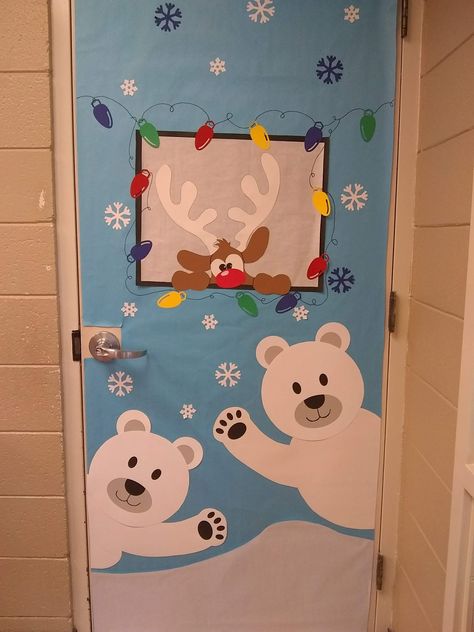 Winter Doors For Preschool, Winter Posters School, Winter Wall Decorations For School, Winter Preschool Decorations, Snowman School Door, Snowmen Door Decorations For School, School Door Decorations Winter, Winter Theme Door Decorations For School, Christmas Poster Ideas For School