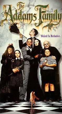 Adams Family Halloween Costumes, Addams Family Poster, Adams Family Costume, Adams Family Halloween, Addams Family Theme, Raul Julia, Addams Family Movie, Addams Familie, Addams Family Values