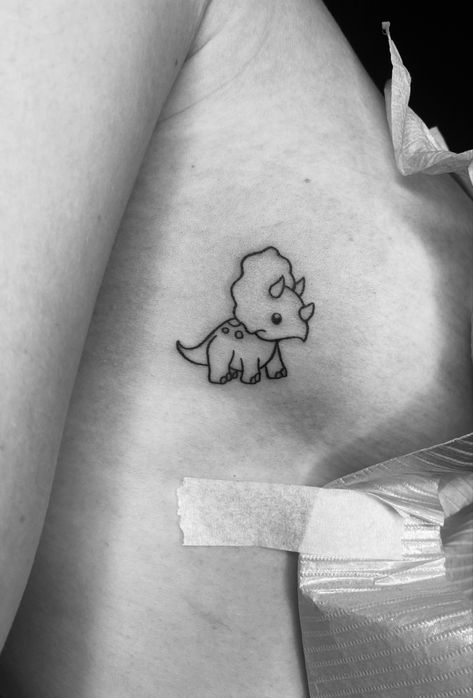 Mini Tattoos Dinosaur, Cute Tattoos Dinosaur, Mini Triceratops Tattoo, Dino Tattoos Cute, 3 Dinosaur Tattoo, Line Work Dinosaur Tattoo, Dinosaur Tattoos For Women Small, Long Neck Dinosaur Drawing Cute, Tiny Triceratops Tattoo