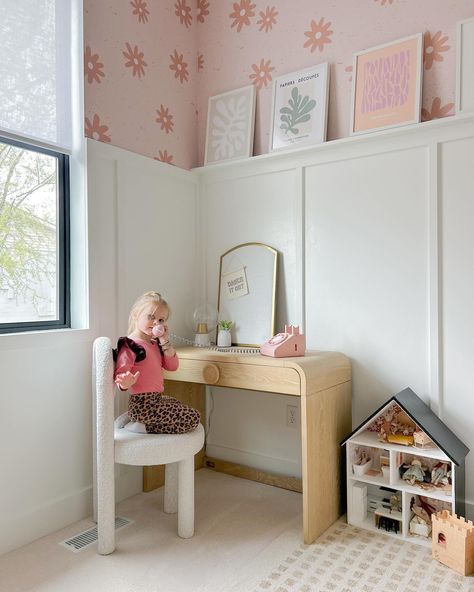 📞 Hello? Mmhmm, yes, we completely agree, our Statement Knob Desk and Arches Desk Chair are a perfect pair🩷 Thanks for sharing, @juni.quayle.design! #WestElmKids Girls Room Desk, Desk For Girls Room, West Elm Kids, Bedroom Desk, Room Desk, Thanks For Sharing, Big Girl Rooms, Design Your Dream House, Big Girl