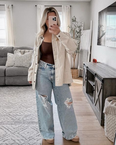 Casual October & November outfit inspo featuring our new arrivals on www.shopwrenleighanns.com 🍂☕️🧺🧥 Cream Flannel Outfit, Colorado Outfits Fall, Winter Outfits For Plus Size Women, Nashville Outfits Fall Night, 90s Mom Outfit, Plus Size Mom Outfits, Oversized Denim Shirt Outfit, Denim Shacket Outfit, Casual Church Outfits