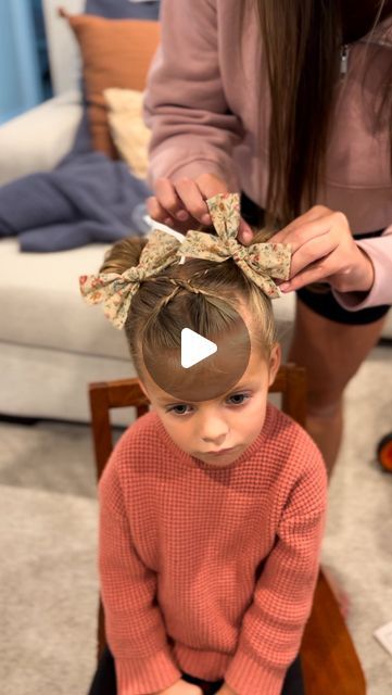 Toddler Ballet Bun, Toddler Buns Hairstyles, Toddler Space Buns, Kids Bun Hairstyles, Easy Toddler Girl Hairstyles, Toddler Hair Girl, Short Toddler Hairstyles, Ballerina Bun Tutorial, 2 Buns Hairstyle