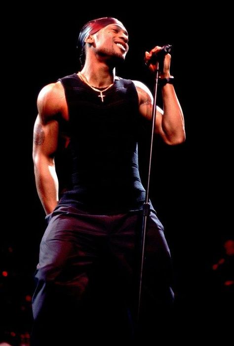 D Angelo Singer, 90s R&b Artists, Neo Soul Music, R&b Soul Music, R&b Artists, D Angelo, R&b Soul, Hip Hop And R&b, Black Hollywood