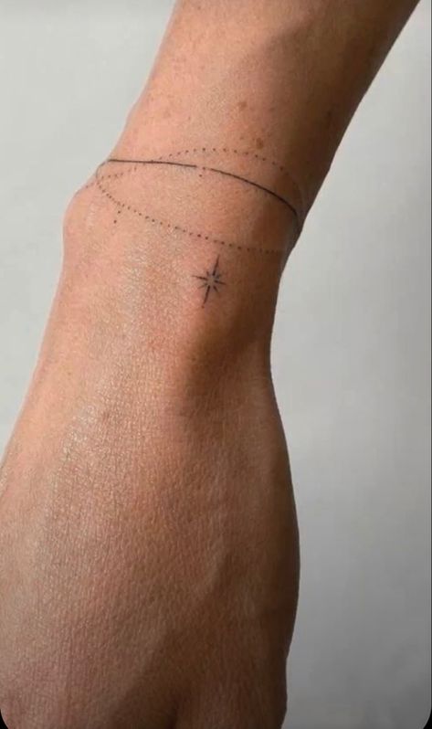 Hand Minimalist Tattoo, Delicate Tattoo Minimalist, Cool Line Tattoos, Minimalist Hand Tattoo, Small Ankle Tattoo, Boho Tattoo Ideas, Brown Tattoos, Tiny Tattoo Placement, Brown Tattoo Ink