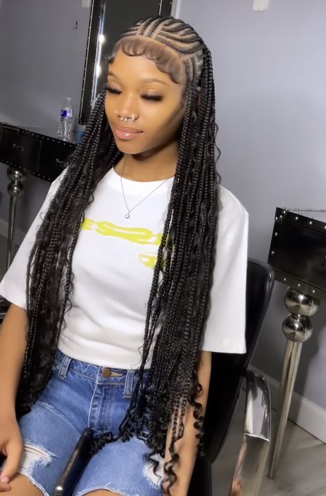 Feedins In The Front And Knotless In The Back, Medium Size Fulani Braids, Trible Braids Hairstyles, Trending Braids For Black Women, Small Fulani Braids, Zig Zag Fulani Braids, Big Fulani Braids, Tribals With Knotless Braids, Braided Hairstyles Black Women