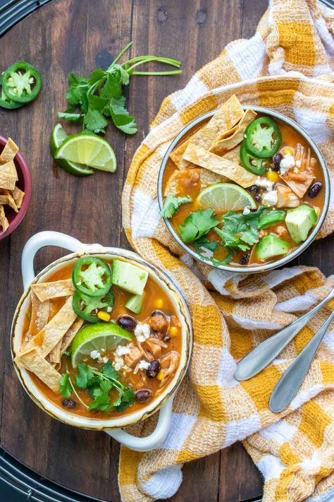 Easy Cheap Dinner Ideas, Homemade Chips Recipe, Vegan Enchilada Casserole, Vegan Tortilla Soup, Vegan Tortilla, Cinco De Mayo Recipes, Sauteed Tomatoes, Cheap Dinner Ideas, Fajita Vegetables