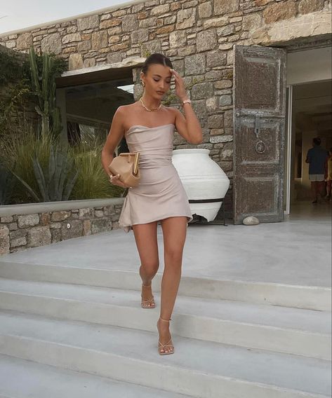 Love Island Night Outfits, St Tropez Night Outfit, Mykonos Evening Outfits, Marbella Night Outfits, Greece Night Outfit, Monaco Night Outfit, Summer Night Dress Party, Night Holiday Outfits, Night Time Holiday Outfits