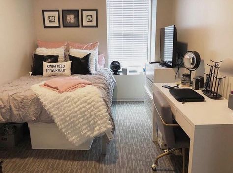 Small Room Design, Couple Bedroom, Teen Bedroom Decor, Queen Bedding Sets, Girl Bedroom Decor, Bedroom Layouts, Small Room Bedroom, Room Inspiration Bedroom